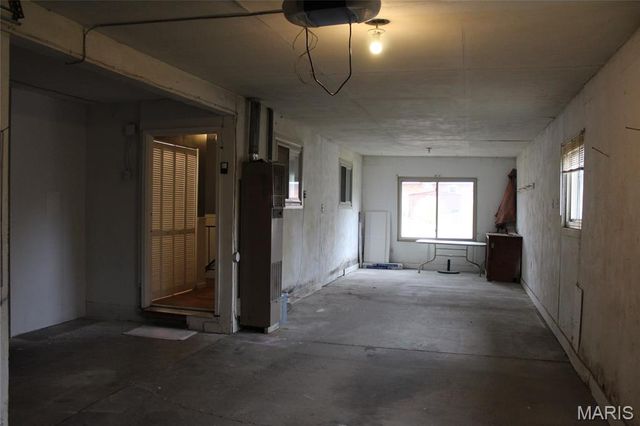 5003 Cavalier Court, Godfrey, IL 62035