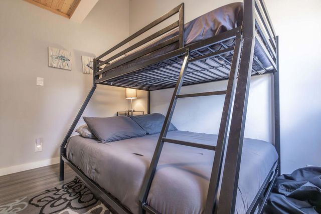 643 Villa Grove Avenue, Big Bear, CA 92314