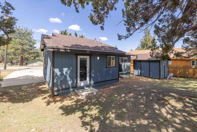 643 Villa Grove Avenue, Big Bear, CA 92314