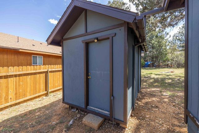643 Villa Grove Avenue, Big Bear, CA 92314