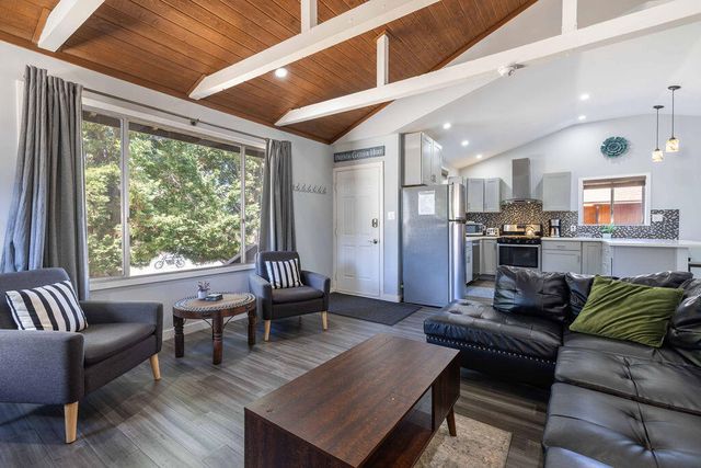 643 Villa Grove Avenue, Big Bear, CA 92314
