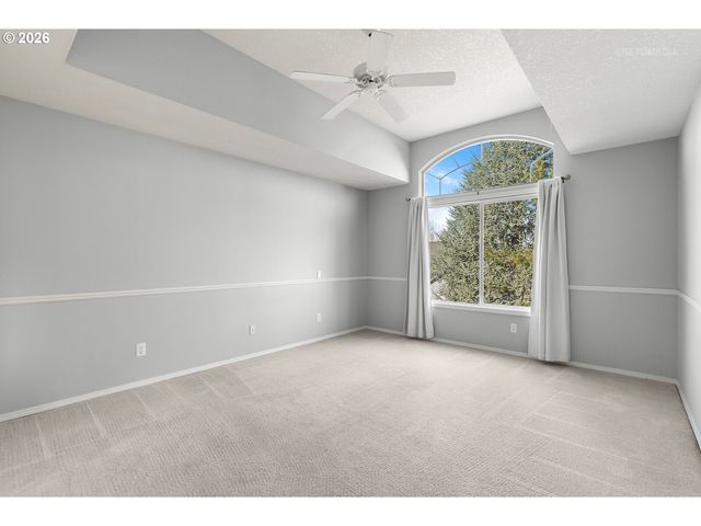 9135 Sw STONO Dr, Tualatin, OR 97062