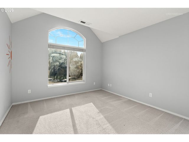 9135 Sw STONO Dr, Tualatin, OR 97062