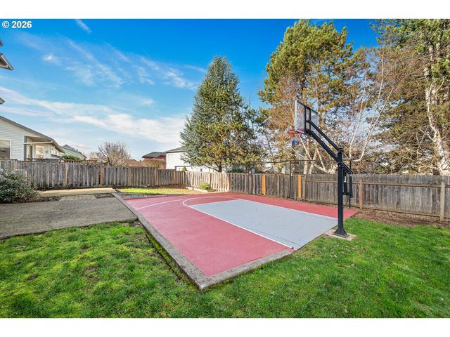 9135 Sw STONO Dr, Tualatin, OR 97062
