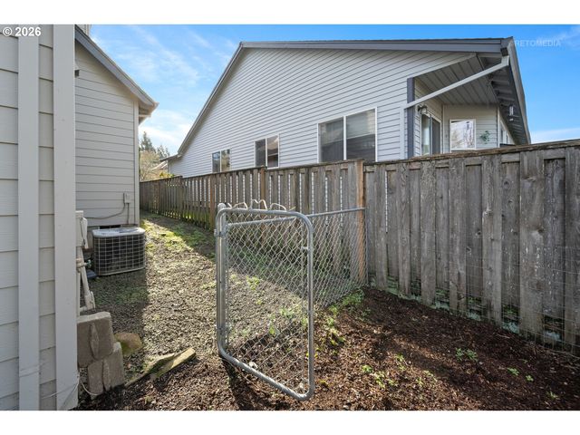 9135 Sw STONO Dr, Tualatin, OR 97062