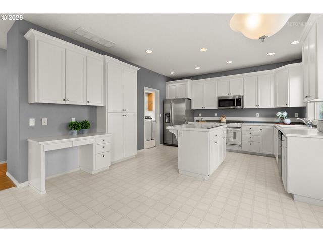 9135 Sw STONO Dr, Tualatin, OR 97062