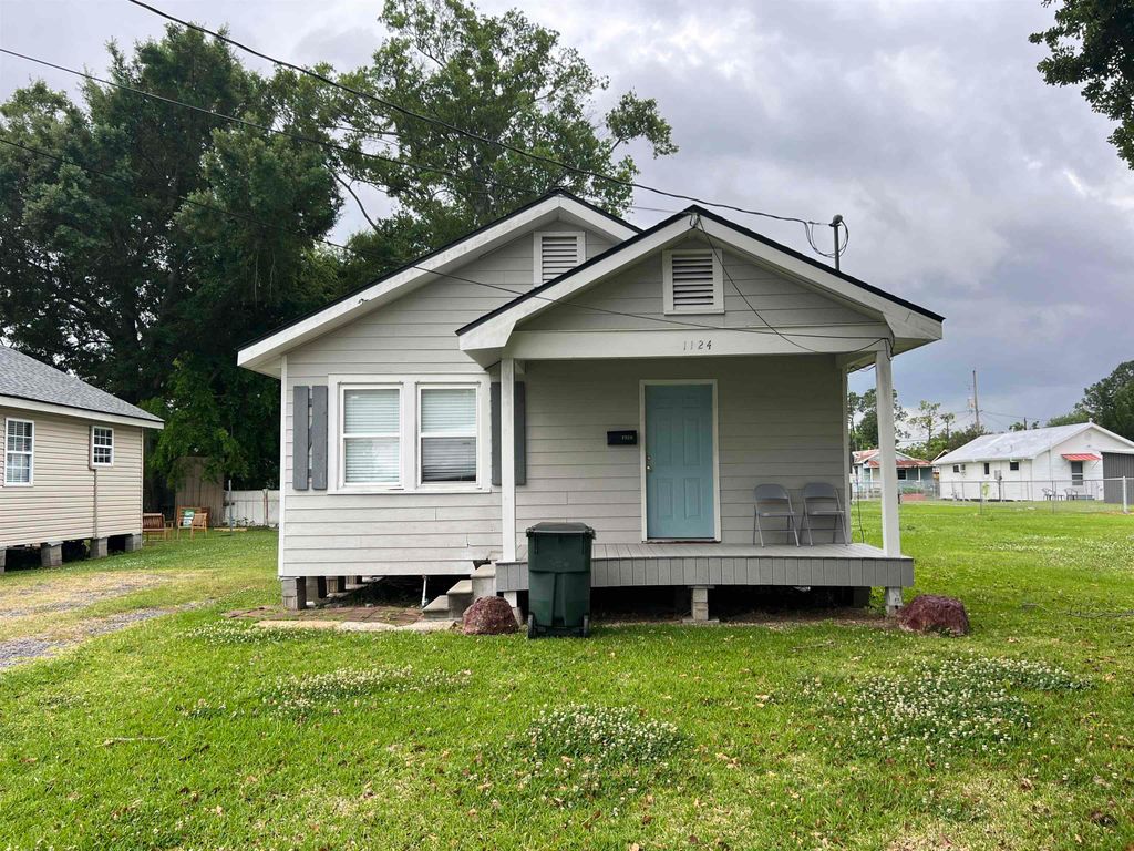 1124 Schley St, Houma, LA 70360