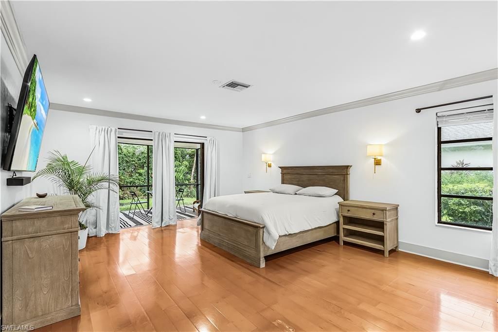 2472 Pine Woods CIR 17, NAPLES, FL 34105 — photo 5