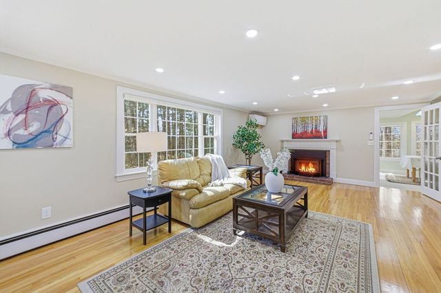 12 Joseph Reed Ln, Acton, MA 01720