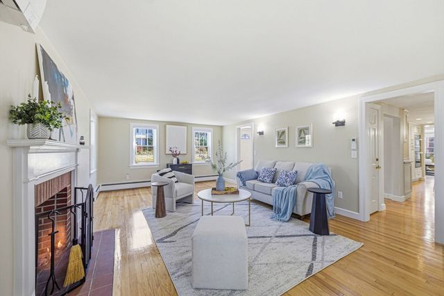 12 Joseph Reed Ln, Acton, MA 01720