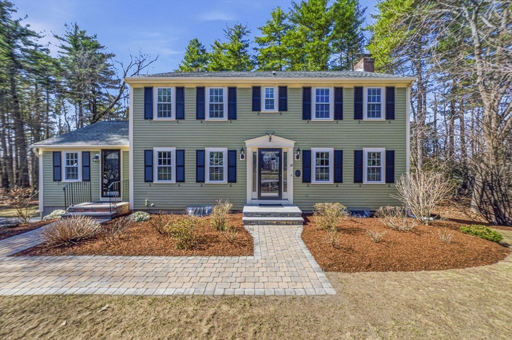12 Joseph Reed Ln, Acton, MA 01720