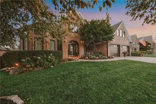 4004 NE Cadbury Avenue, Bentonville, AR 72712