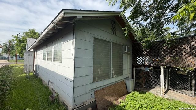 310 W southcross blvd, San Antonio, TX 78221