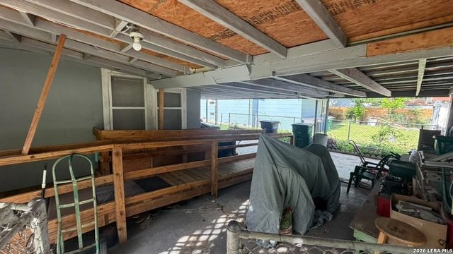 310 W southcross blvd, San Antonio, TX 78221