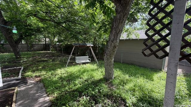 310 W southcross blvd, San Antonio, TX 78221