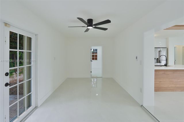 6321 Farragut St, Hollywood, FL 33024