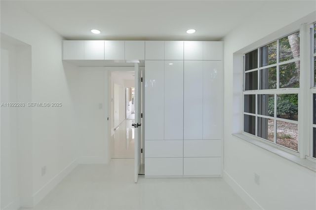 6321 Farragut St, Hollywood, FL 33024