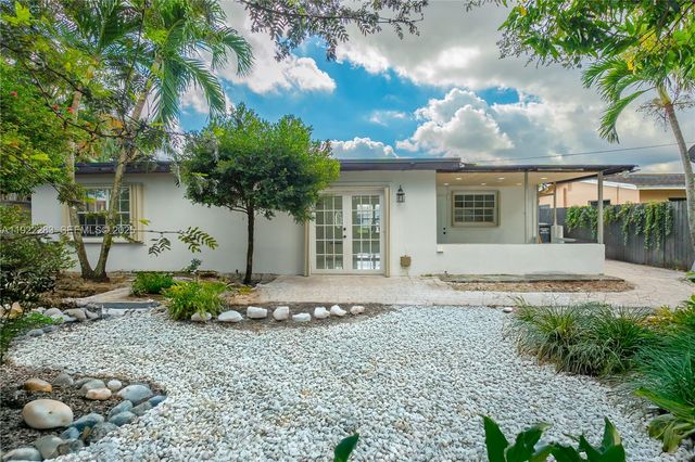 6321 Farragut St, Hollywood, FL 33024