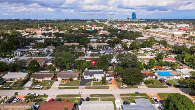 6321 Farragut St, Hollywood, FL 33024