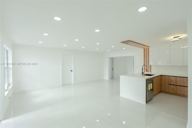 6321 Farragut St, Hollywood, FL 33024