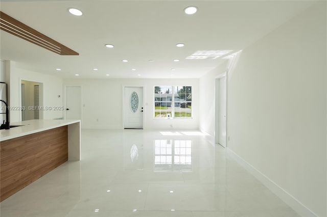 6321 Farragut St, Hollywood, FL 33024