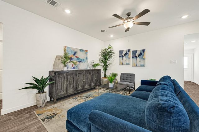 6847 Canyon Breeze Drive, Rosenberg, TX 77471
