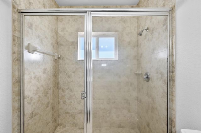 911 NE 12th Avenue, Pompano Beach, FL 33060