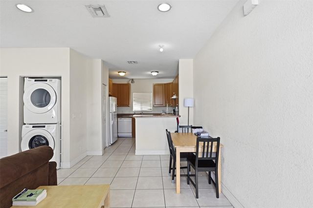 911 NE 12th Avenue, Pompano Beach, FL 33060