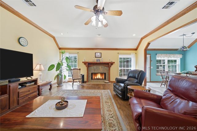 202 S 173rd West Avenue, Sand Springs, OK 74063