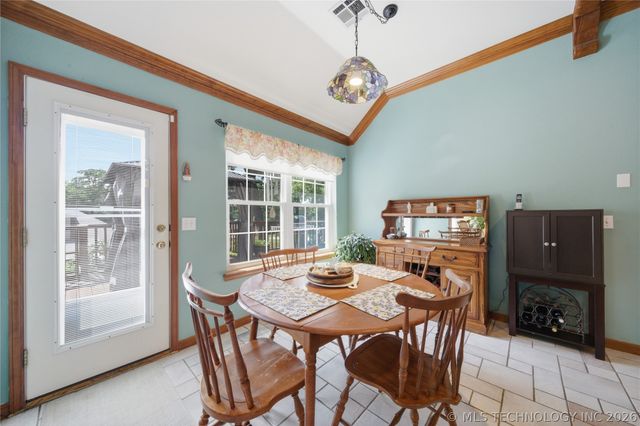 202 S 173rd West Avenue, Sand Springs, OK 74063