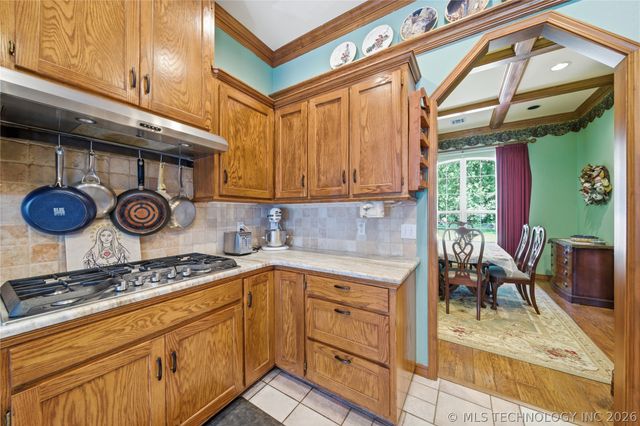 202 S 173rd West Avenue, Sand Springs, OK 74063