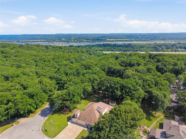 202 S 173rd West Avenue, Sand Springs, OK 74063