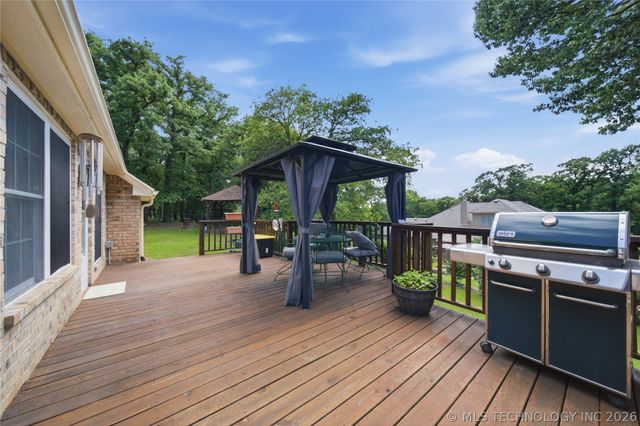 202 S 173rd West Avenue, Sand Springs, OK 74063