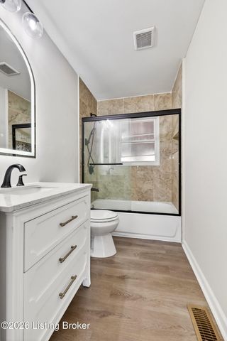 10413 Grafton Hall Rd, Louisville, KY 40272