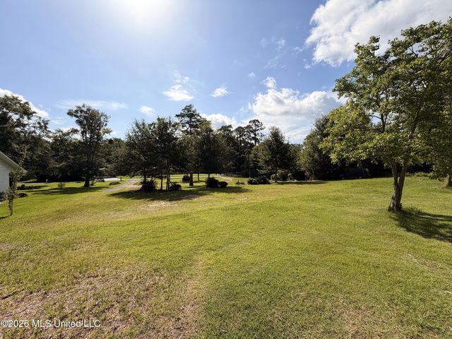 5917 Ridge Road, Ocean Springs, MS 39564