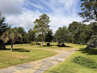 5917 Ridge Road, Ocean Springs, MS 39564