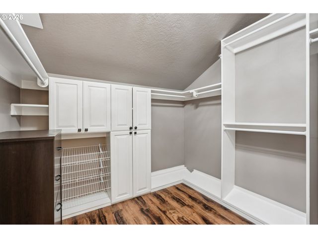 18556 Sw HART Rd, Beaverton, OR 97007