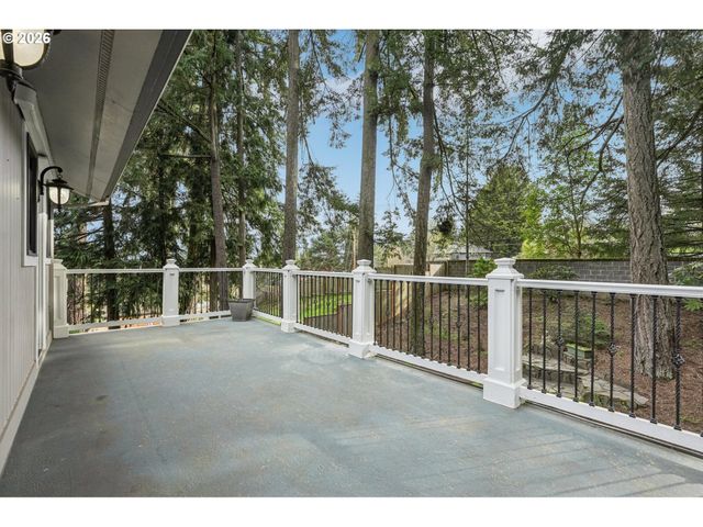 18556 Sw HART Rd, Beaverton, OR 97007