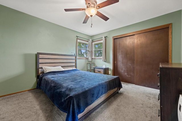 2010 Dixie DRIVE, Waukesha, WI 53189