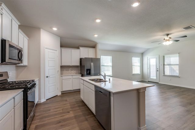 5237 Sandrine Avenue, Celina, TX 75009