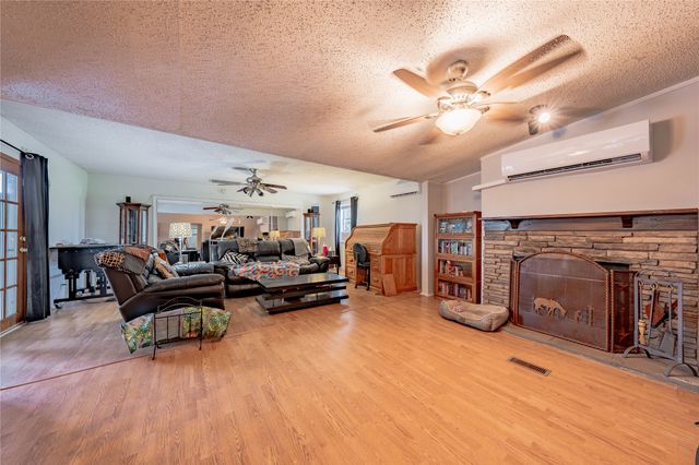 6137 Taylor Ranch Loop, Kaufman, TX 75142