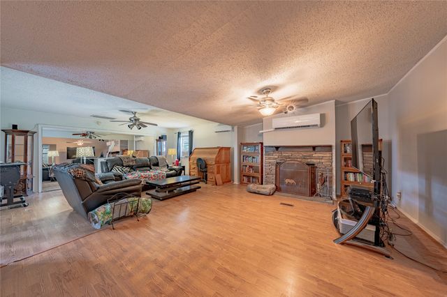 6137 Taylor Ranch Loop, Kaufman, TX 75142