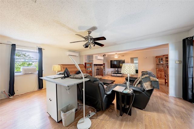 6137 Taylor Ranch Loop, Kaufman, TX 75142