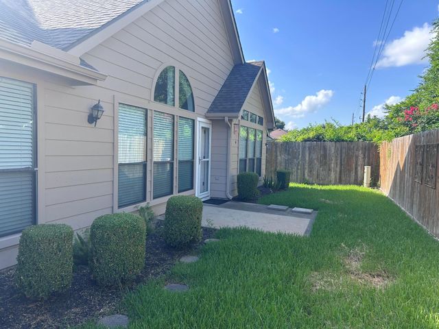 17111 Driver Court, Sugar Land, TX 77498