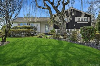 17 Manning Drive, East Northport, NY 11731