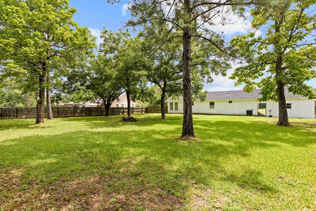 23511 State Hwy 110 N, Troup, TX 75789