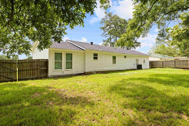 23511 State Hwy 110 N, Troup, TX 75789