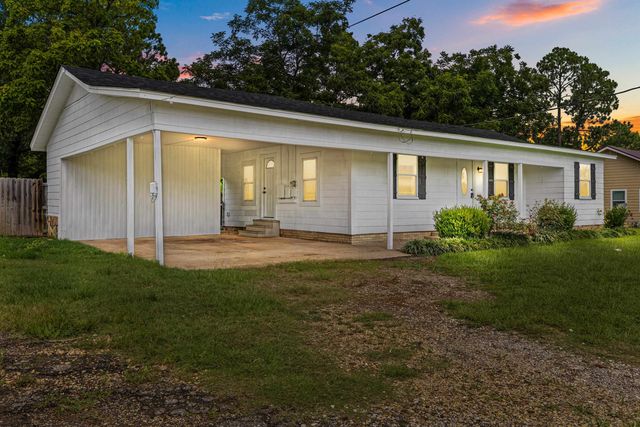 23511 State Hwy 110 N, Troup, TX 75789