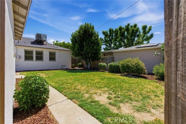 2715 Cedar, Bakersfield, CA 93301