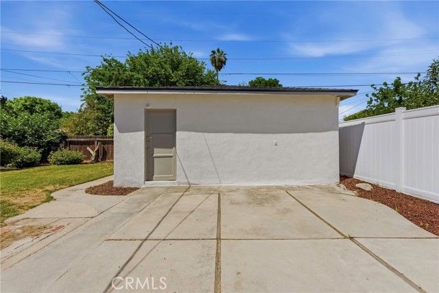 2715 Cedar, Bakersfield, CA 93301